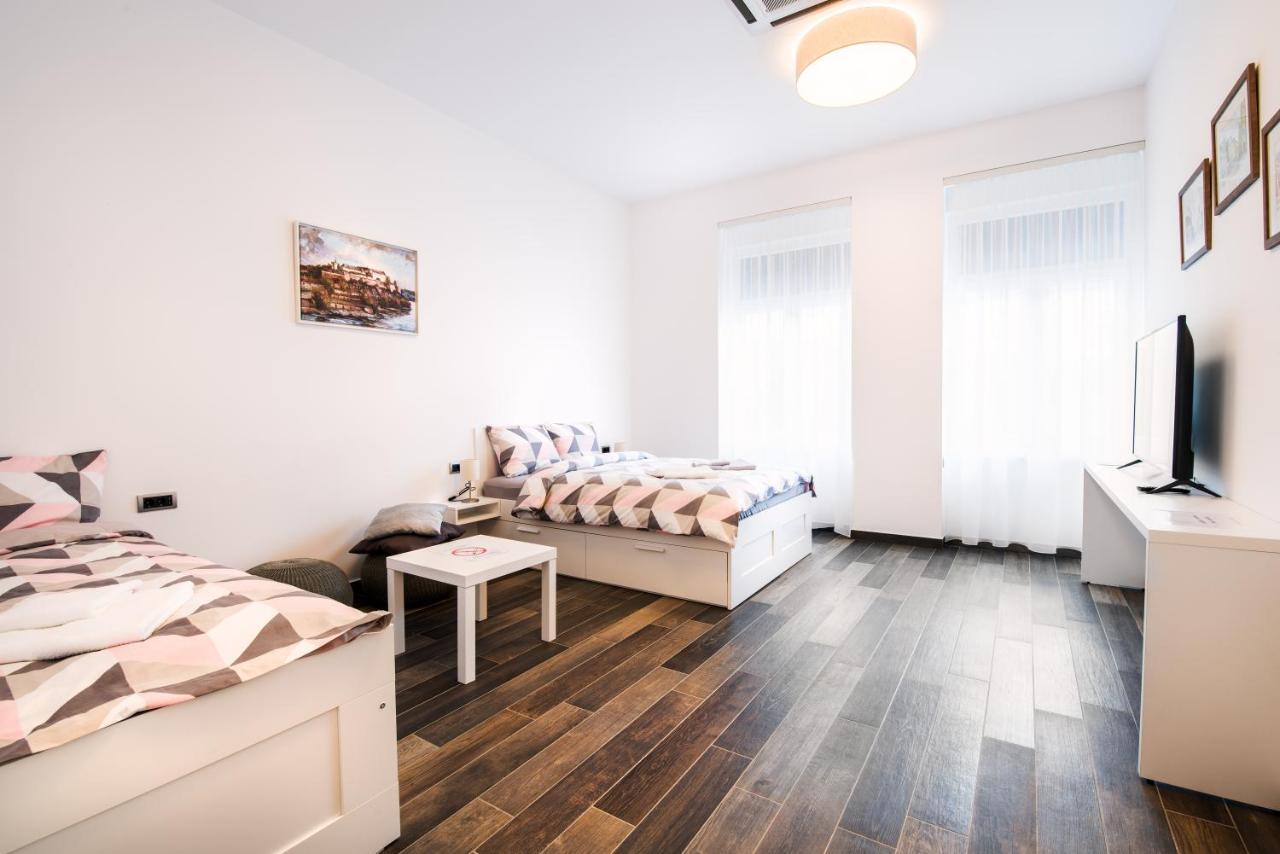 Apartmani Sterija Novi Sad Eksteriør billede