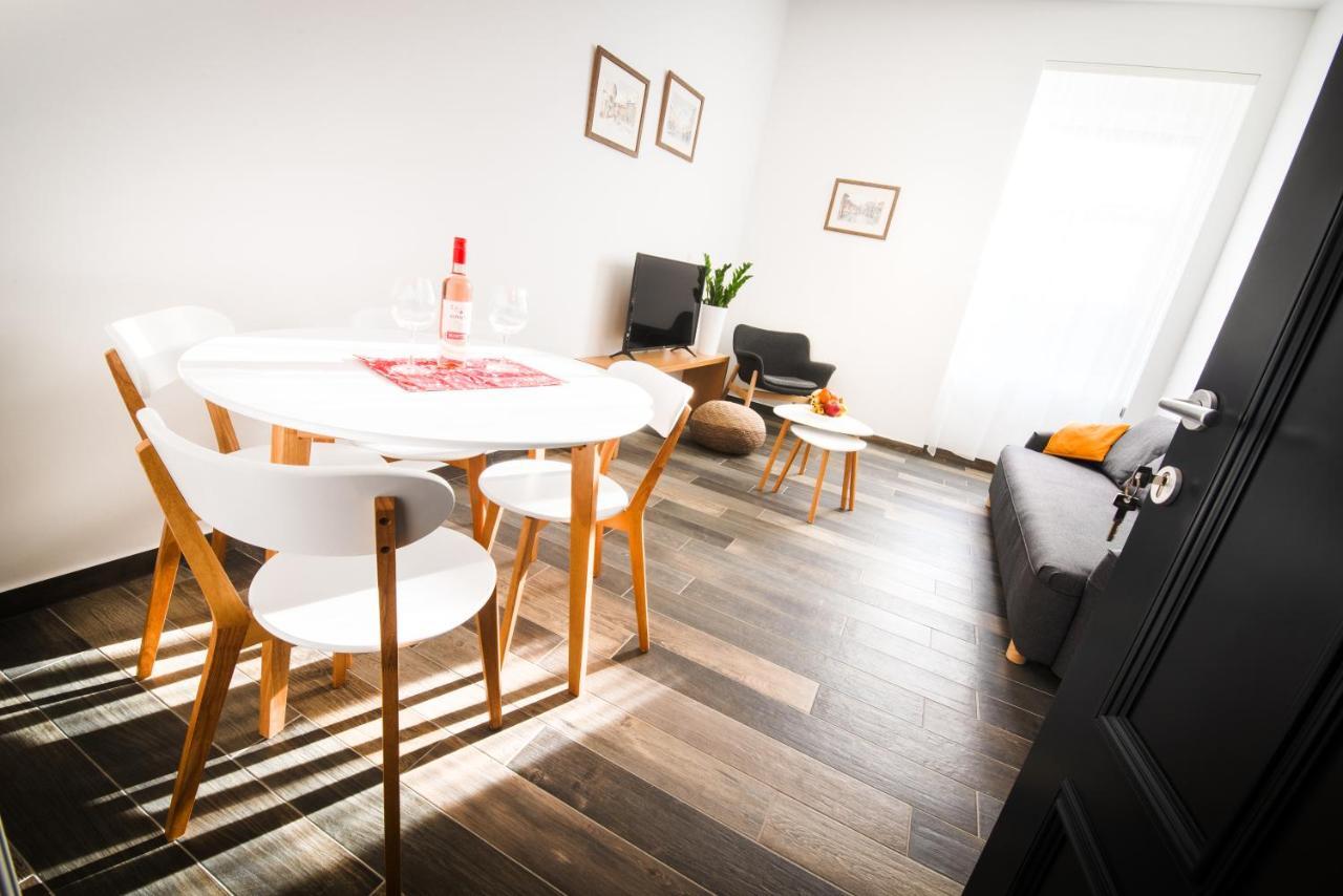 Apartmani Sterija Novi Sad Eksteriør billede