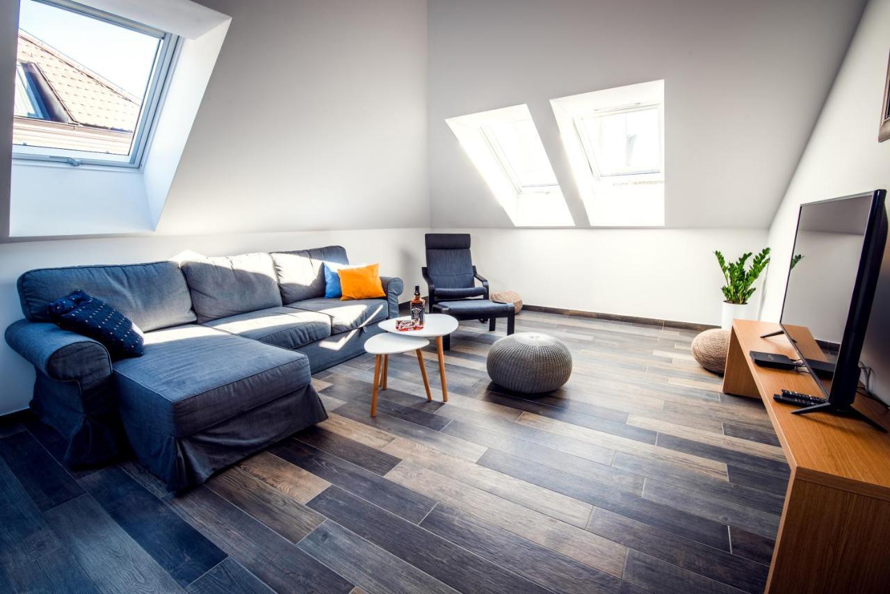 Apartmani Sterija Novi Sad Eksteriør billede