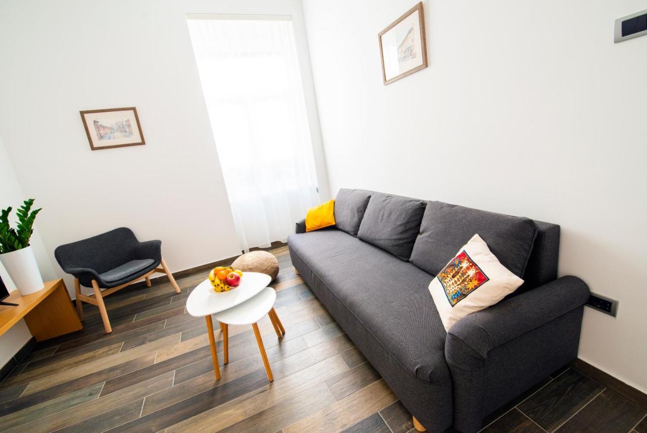 Apartmani Sterija Novi Sad Eksteriør billede